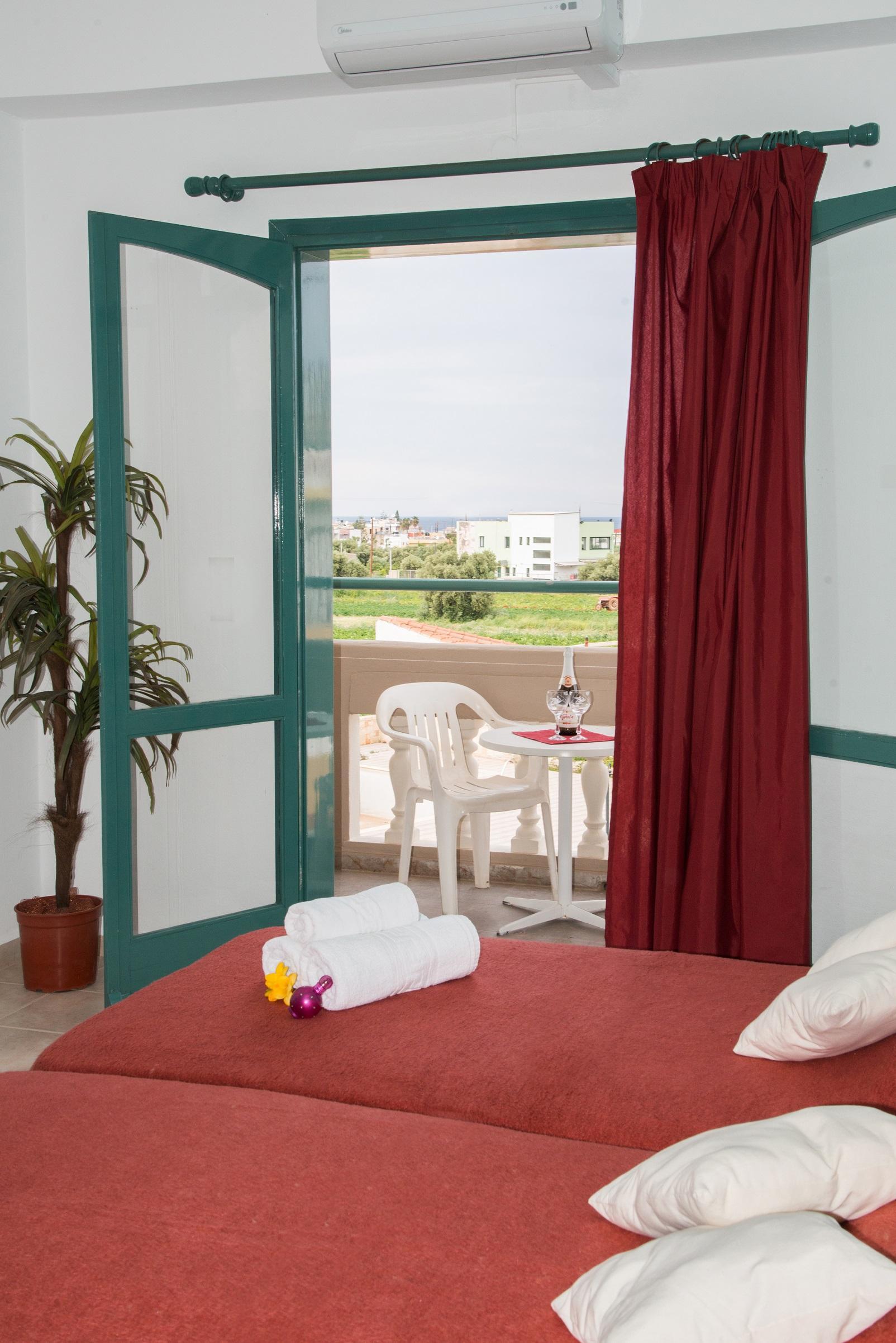Theoni Apartments Malia Eksteriør bilde