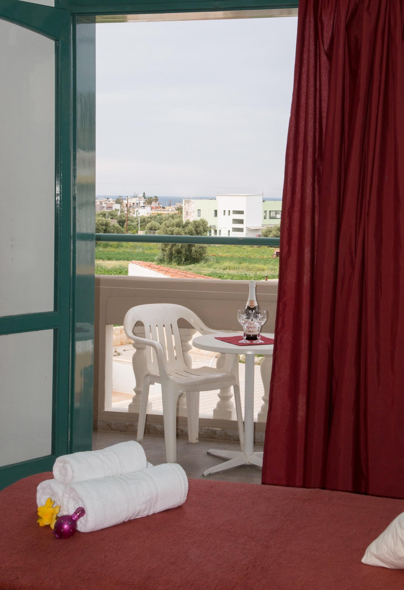 Theoni Apartments Malia Eksteriør bilde