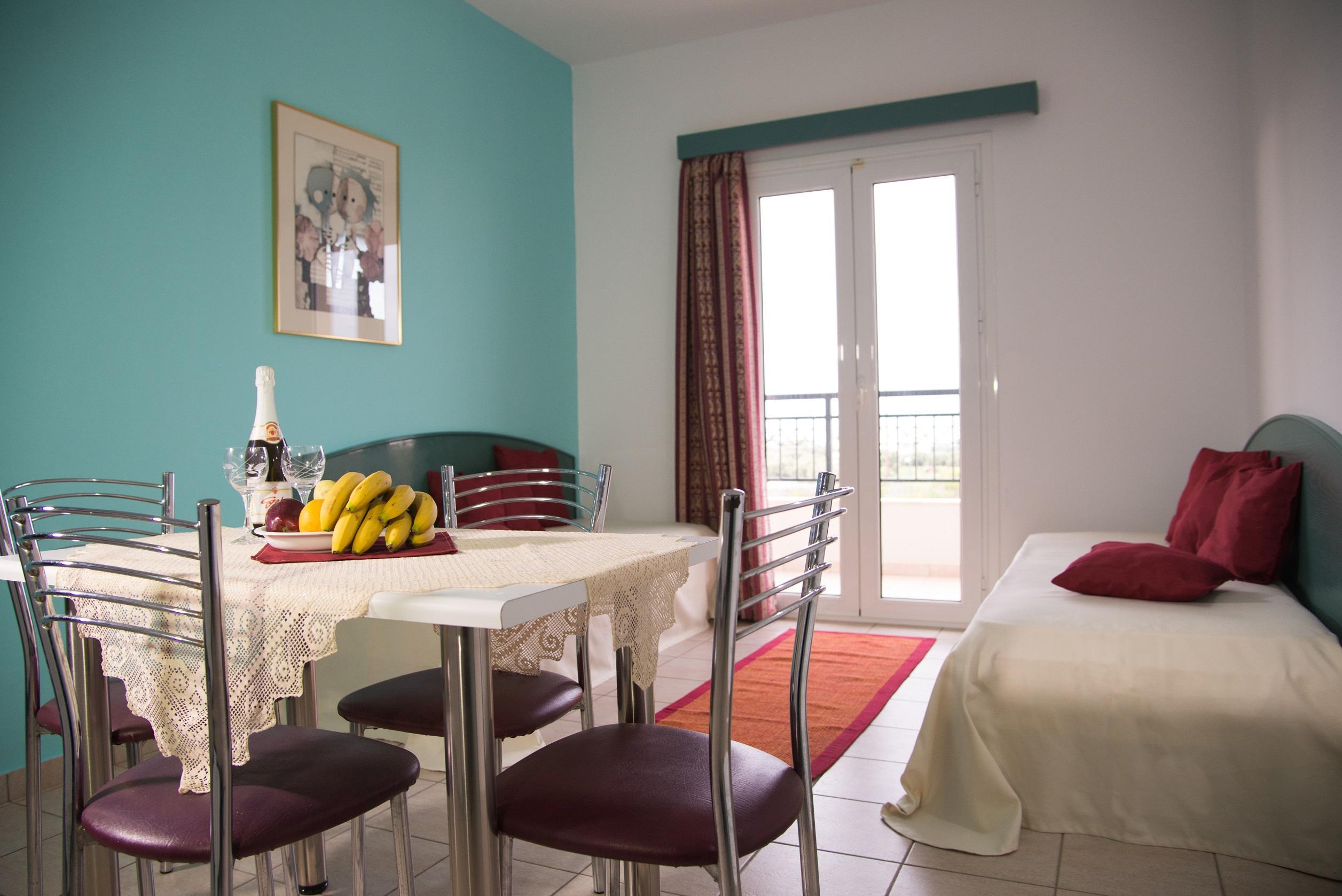 Theoni Apartments Malia Eksteriør bilde