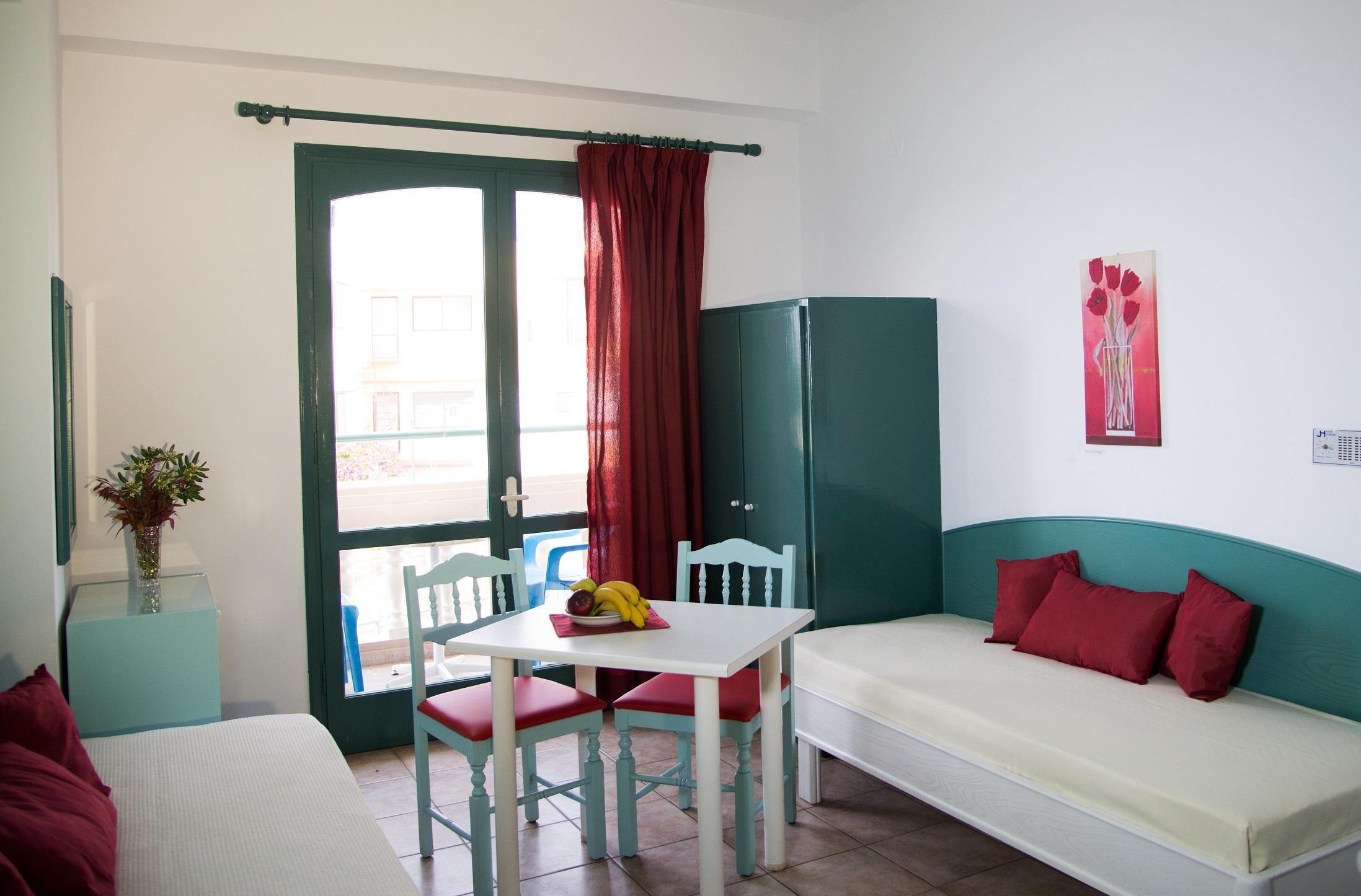 Theoni Apartments Malia Eksteriør bilde