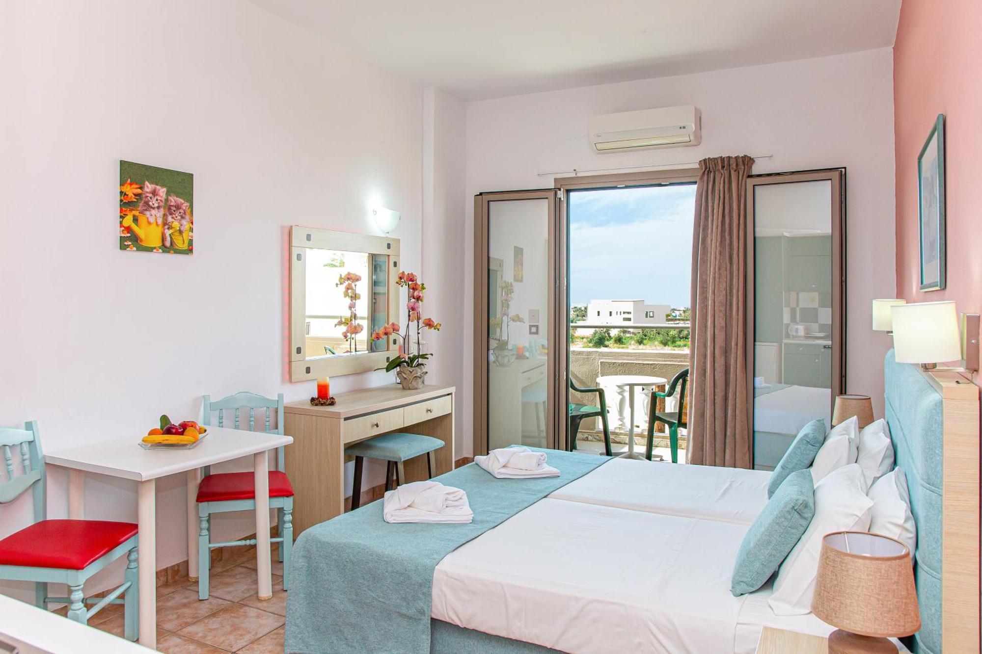 Theoni Apartments Malia Eksteriør bilde
