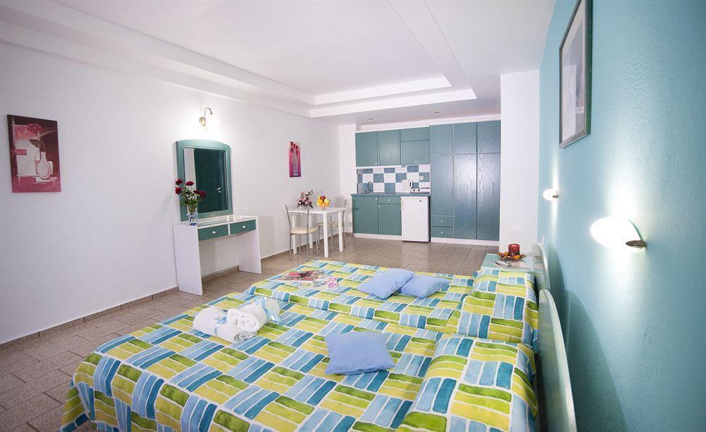 Theoni Apartments Malia Eksteriør bilde